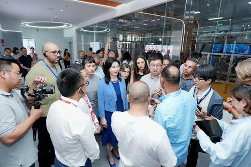 國(guó)際媒體匯聚天味食品,探尋美味生活 智 造密碼