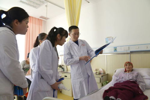 新疆和布克賽爾縣 婦產(chǎn)科來的男醫(yī)生